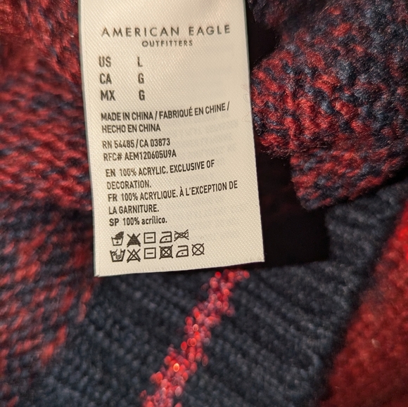 NWT American Eagle sweater red ombre - Picture 5 of 5